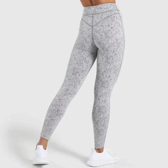 Gymshark Fleur Texture Leggings, Color Charcoal Marl Size XS - Picture 14 of 14